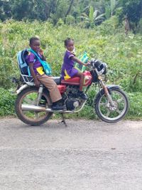 Moped Taxi zur Schule